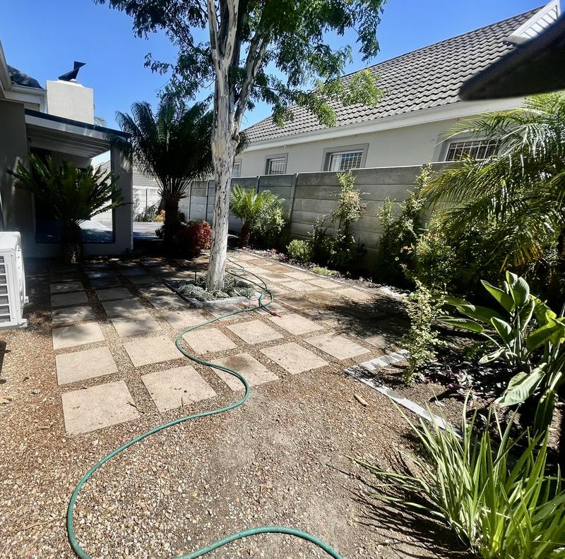 To Let 3 Bedroom Property for Rent in Sonstraal Heights Western Cape